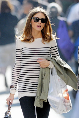 OliviaPalermoLeggingsStripedShirtOctober9th2011-8
